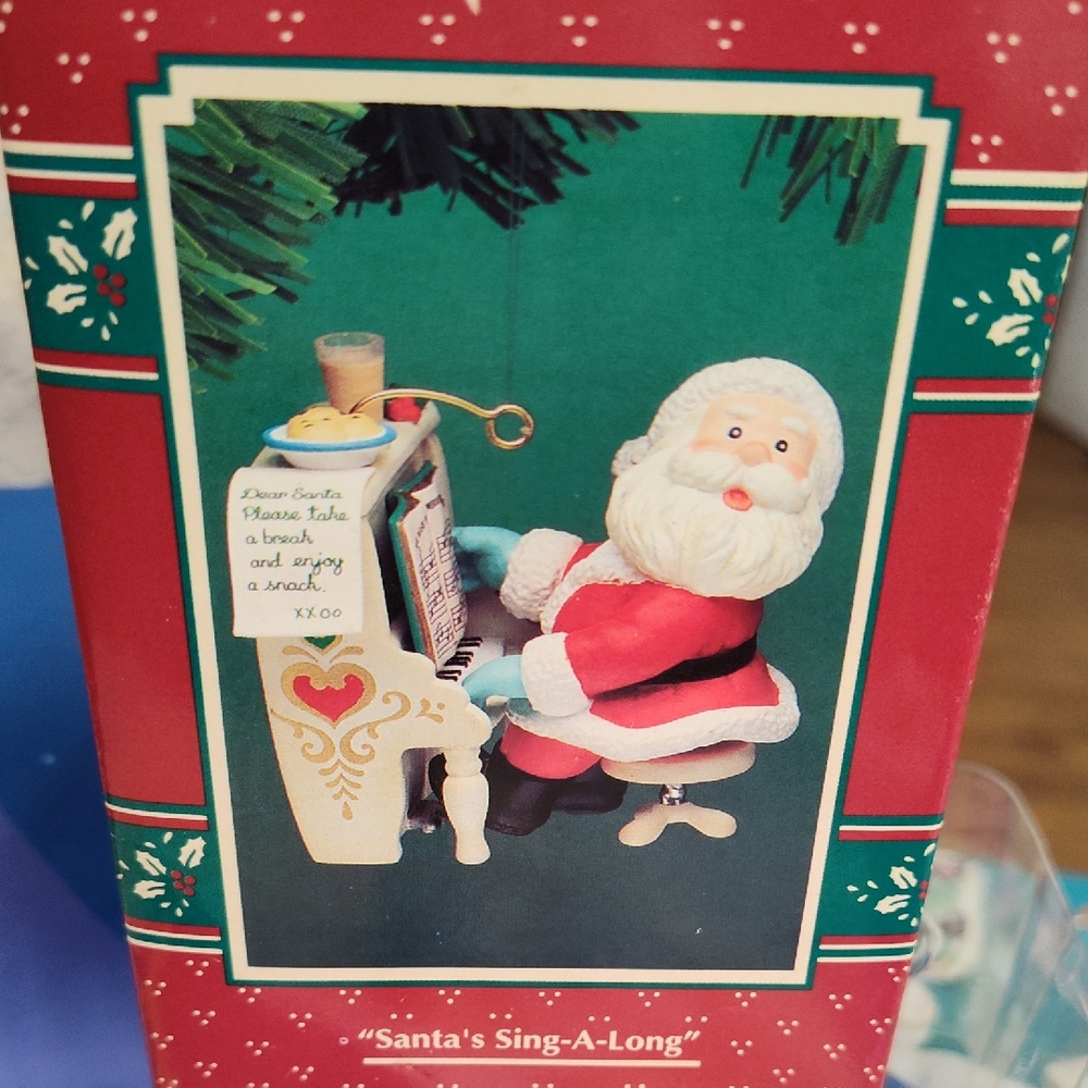 ENESCO " Santa Sing A Long " Treasury Of Christmas Ornaments 1994 Santa & Piano